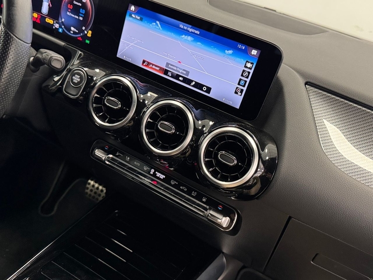 Mercedes GLA 250E AMG foto 36