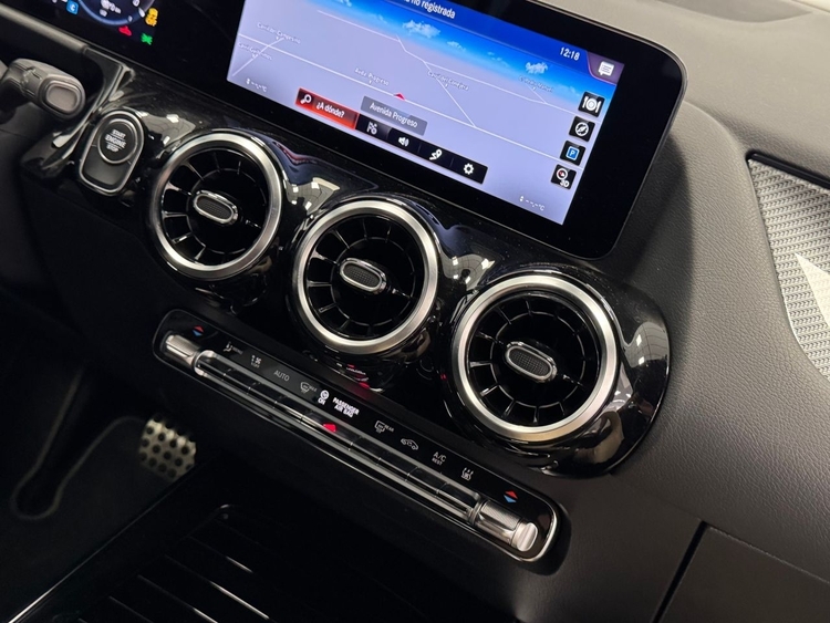 Mercedes GLA 250E AMG foto 37