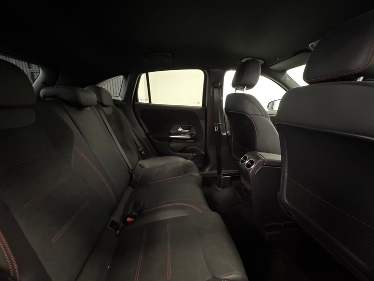 Mercedes GLA 250E AMG foto 43