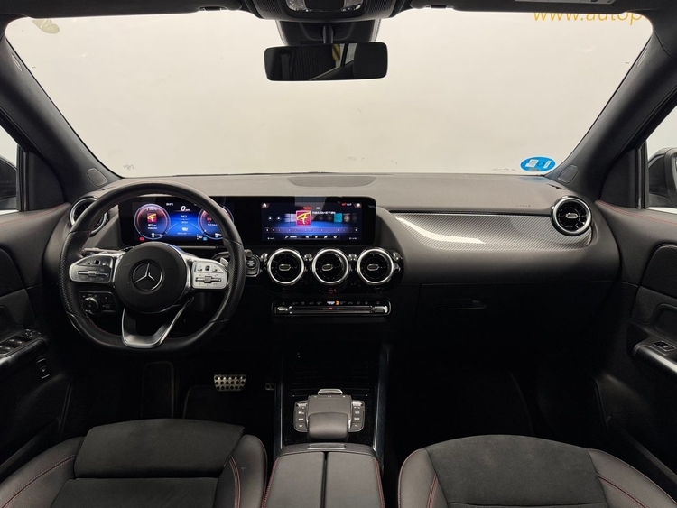 Mercedes GLA 250E AMG foto 10