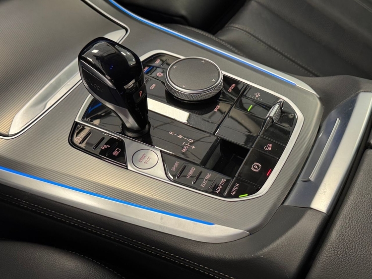 BMW X5 XDRIVE 45E foto 26