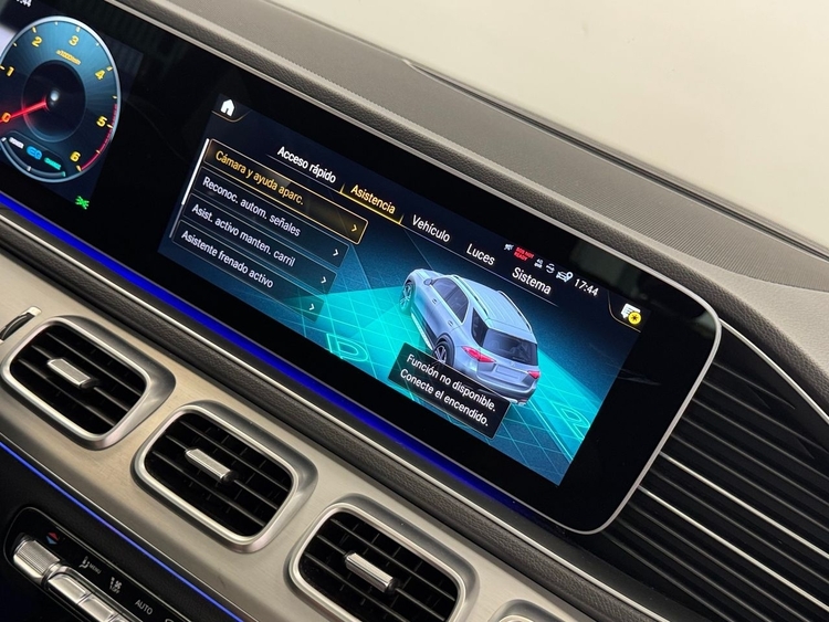 Mercedes GLE 300D 4MATIC AMG foto 41