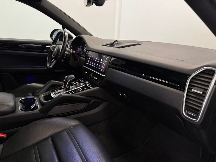 Porsche Cayenne E-HYBRID foto 23