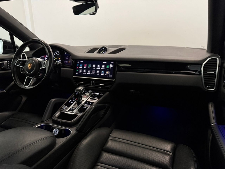 Porsche Cayenne E-HYBRID foto 11
