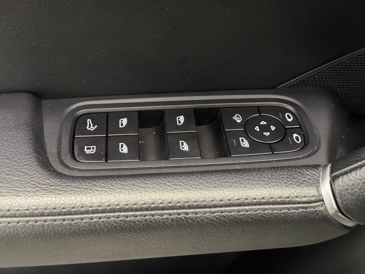 Porsche Cayenne E-HYBRID foto 16