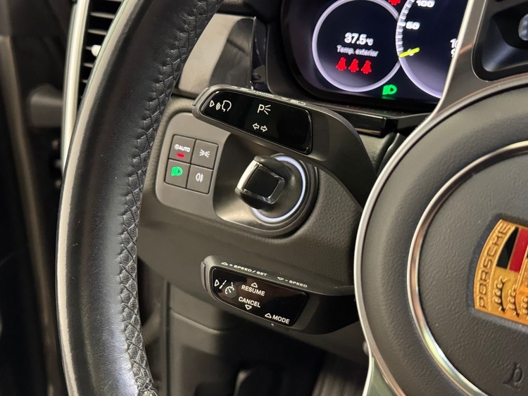 Porsche Cayenne E-HYBRID foto 21