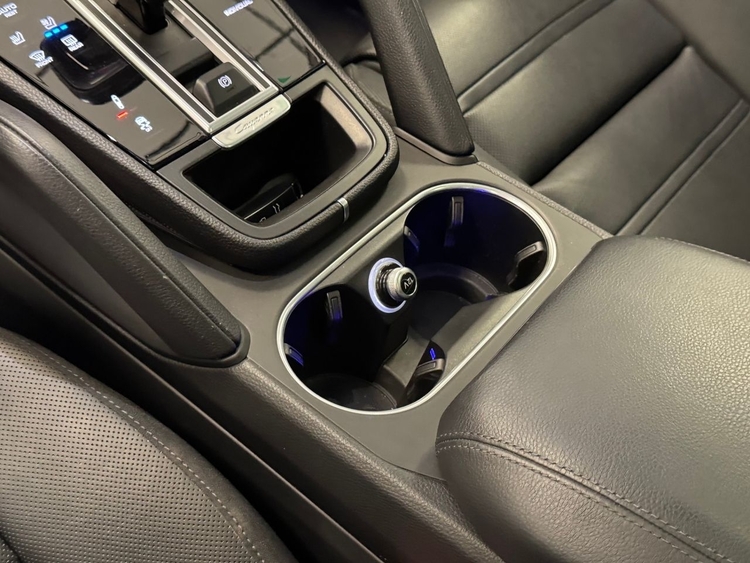 Porsche Cayenne E-HYBRID foto 26