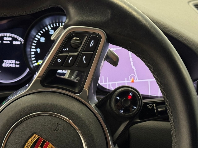 Porsche Cayenne E-HYBRID foto 25