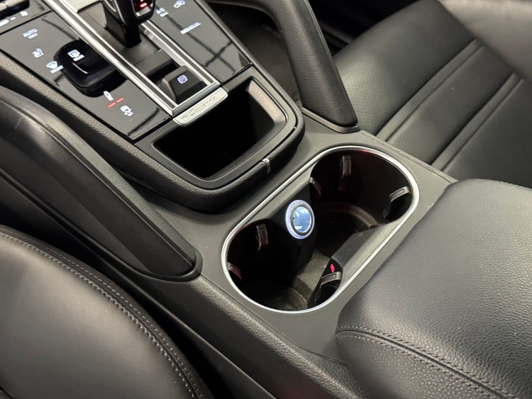 Porsche Cayenne E-HYBRID foto 27