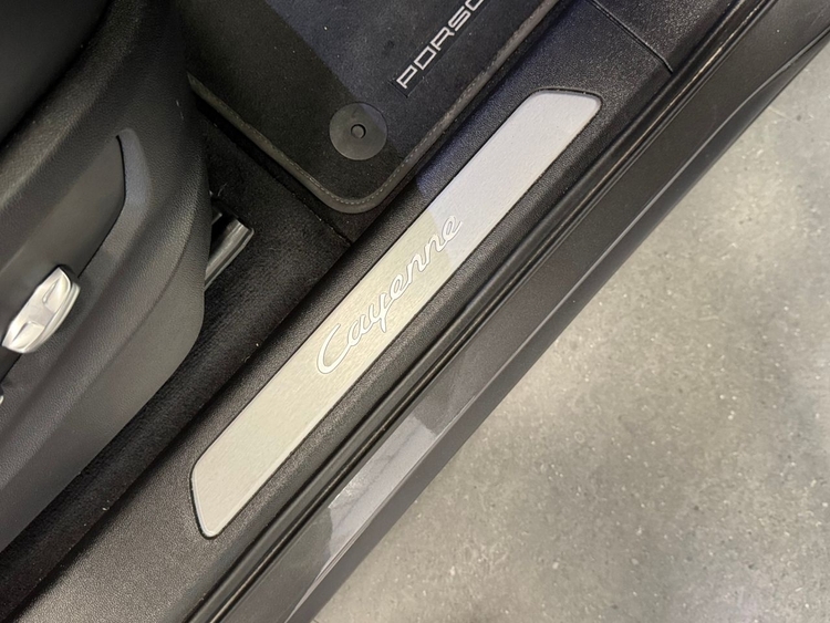 Porsche Cayenne E-HYBRID foto 31