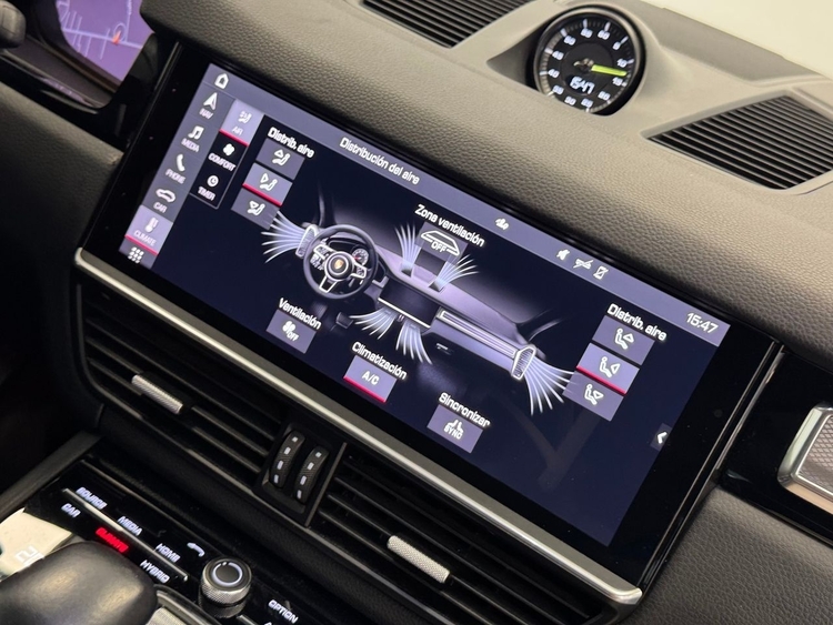 Porsche Cayenne E-HYBRID foto 37