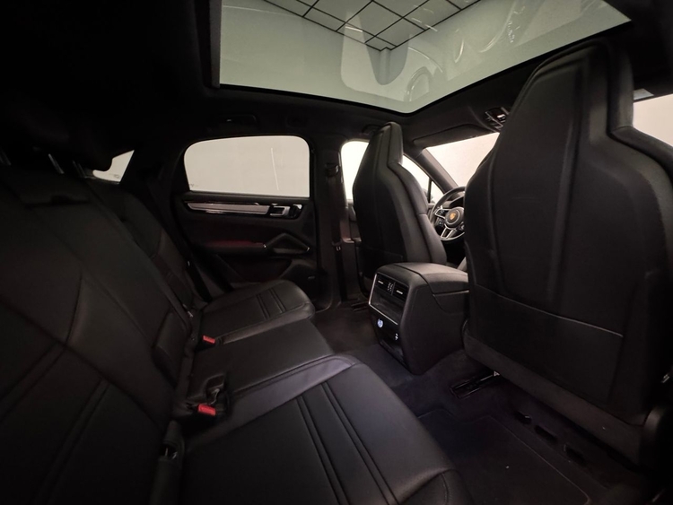 Porsche Cayenne E-HYBRID foto 43