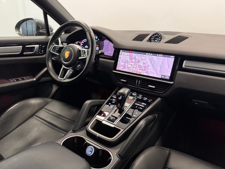 Porsche Cayenne E-HYBRID foto 11
