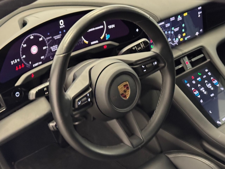 Porsche Taycan TAYCAN foto 20