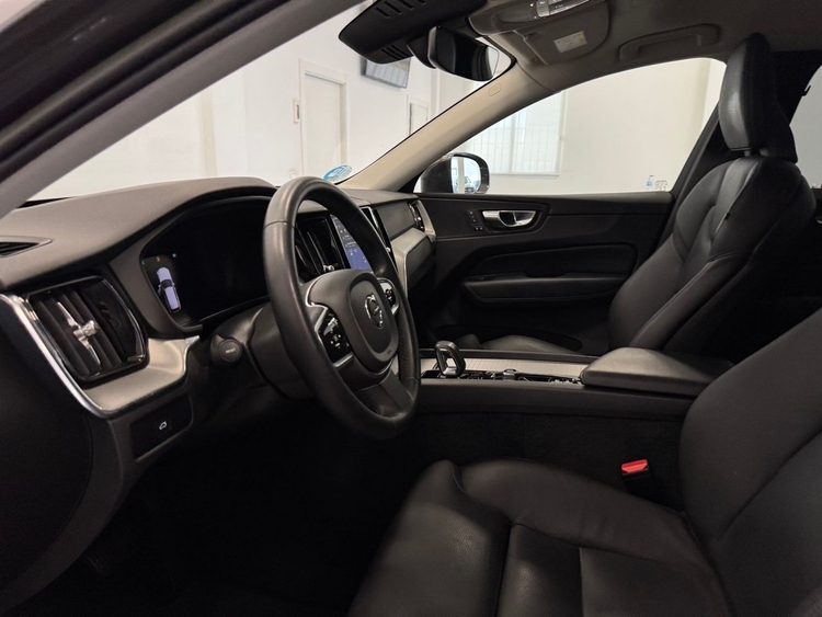 Volvo XC60 Plus Bright Auto foto 14