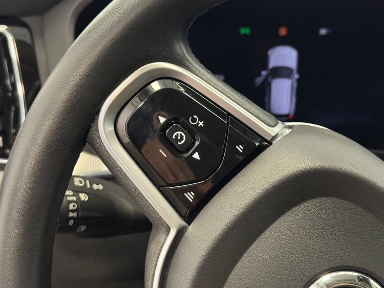 Volvo XC60 Plus Bright Auto foto 22