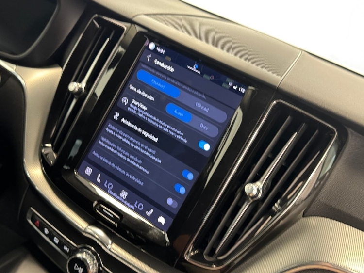 Volvo XC60 Plus Bright Auto foto 31