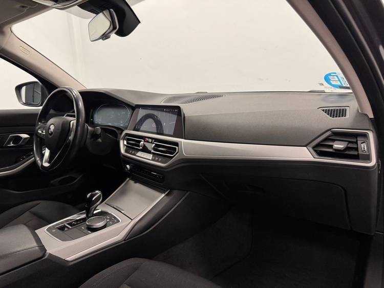 BMW Serie 3 320D AUTO foto 12