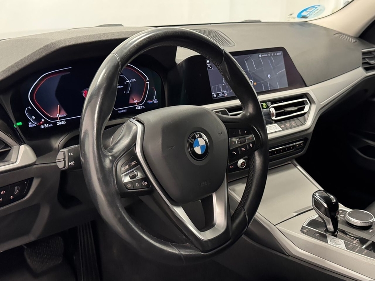 BMW Serie 3 320D AUTO foto 16