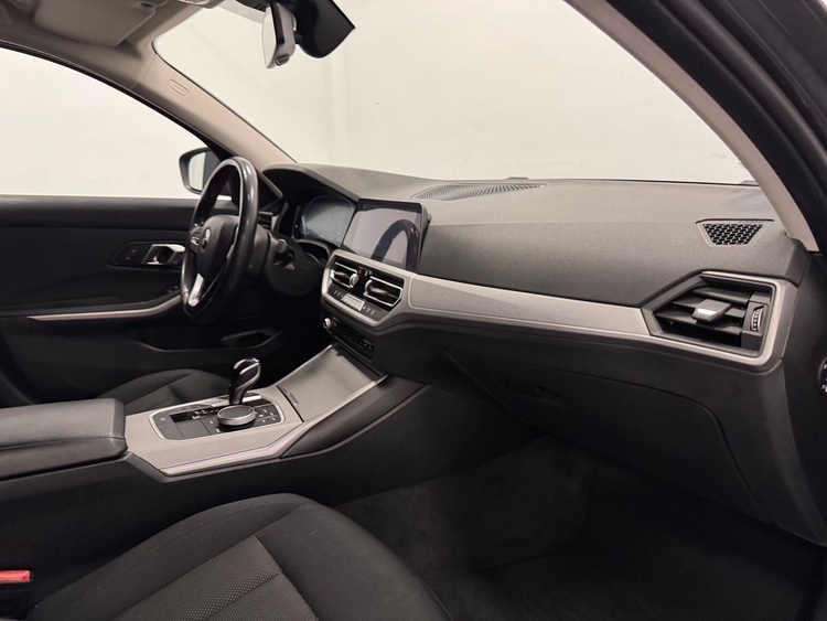BMW Serie 3 320D AUTO foto 22