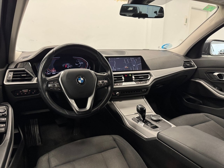 BMW Serie 3 320D AUTO foto 9