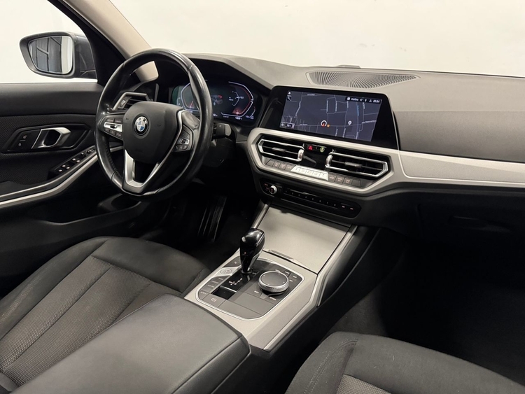 BMW Serie 3 320D AUTO foto 11