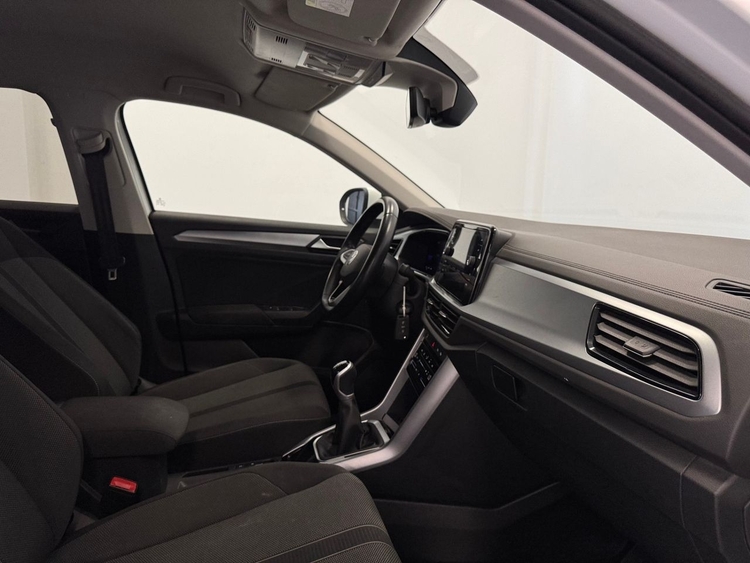Volkswagen T-Roc LIFE  foto 14