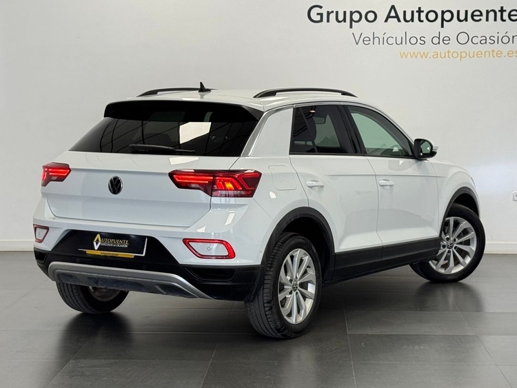 Volkswagen T-Roc LIFE  foto 4