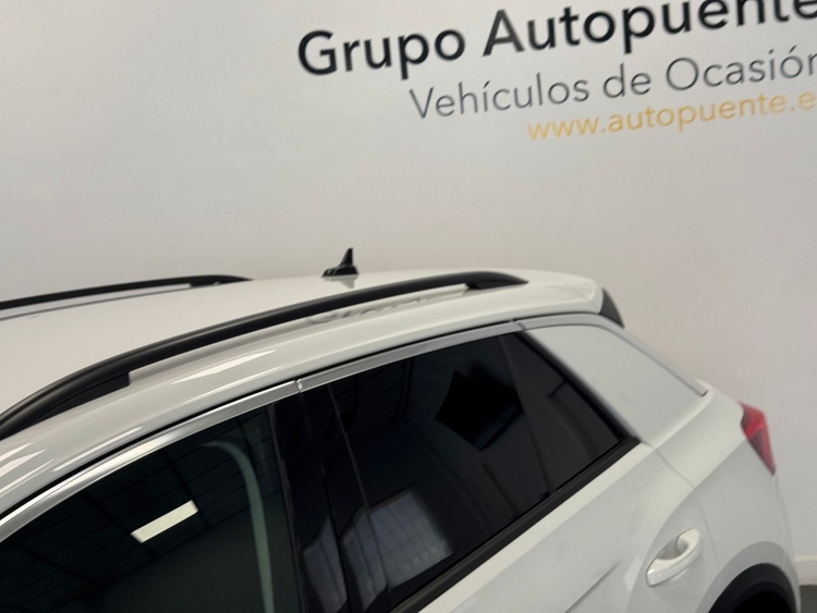 Volkswagen T-Roc LIFE  foto 25
