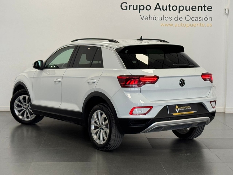 Volkswagen T-Roc LIFE  foto 5