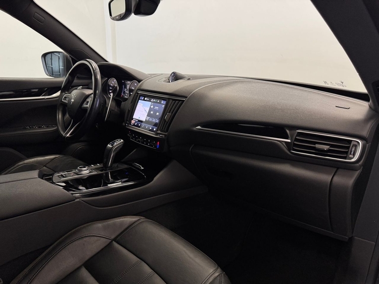 Maserati Levante GT L4 330CV foto 22