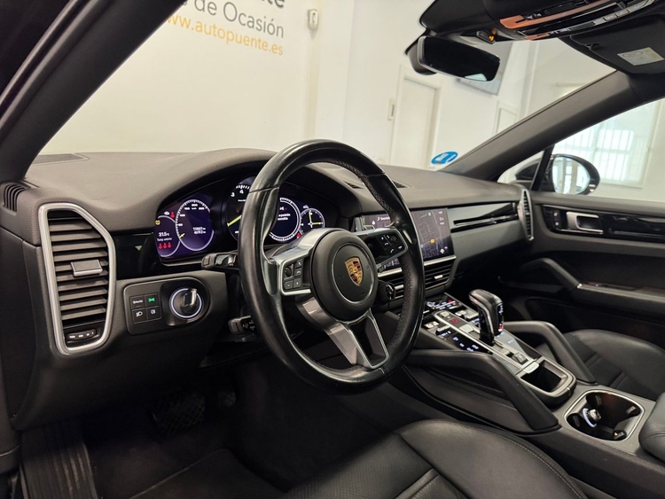 Porsche Cayenne E-HYBRID foto 14