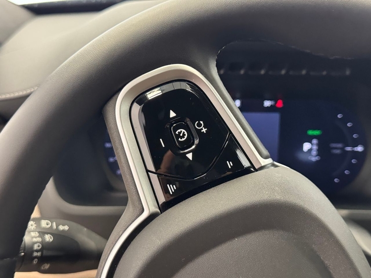 Volvo XC90 T8 AWD PLUS DARK RECHARGE AUTO foto 22
