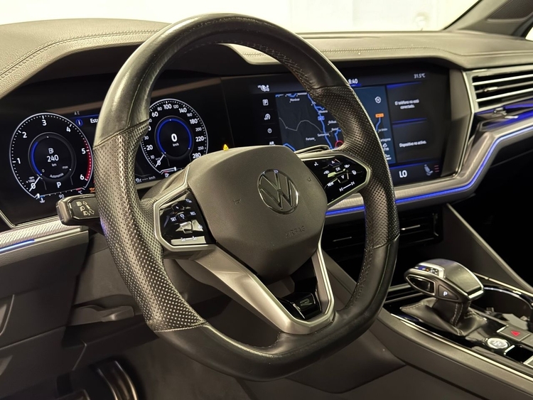 Volkswagen Touareg R-LINE 3.0 V6 TDI foto 19