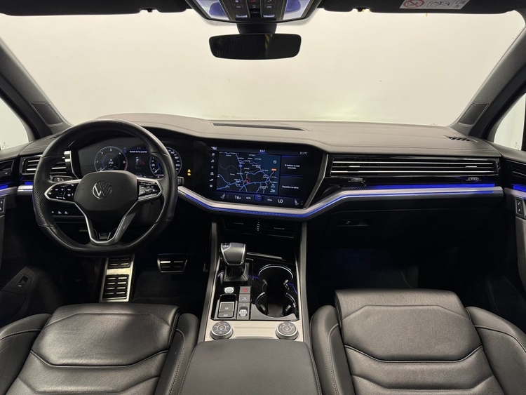 Volkswagen Touareg R-LINE 3.0 V6 TDI foto 10