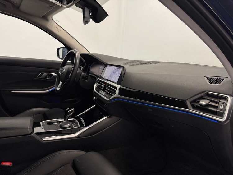 BMW Serie 3 320D AUTO foto 19