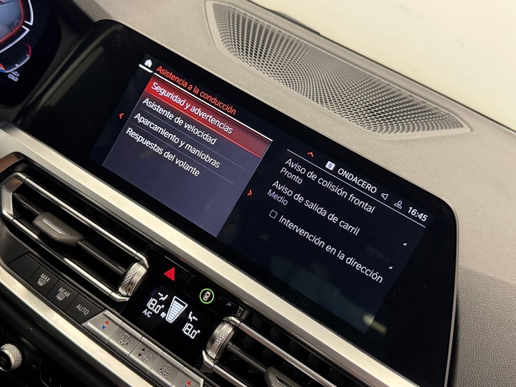 BMW Serie 3 320D AUTO foto 24