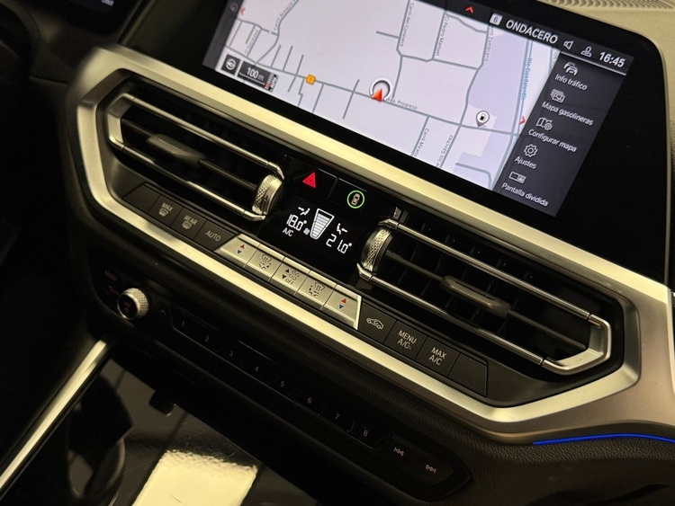 BMW Serie 3 320D AUTO foto 29