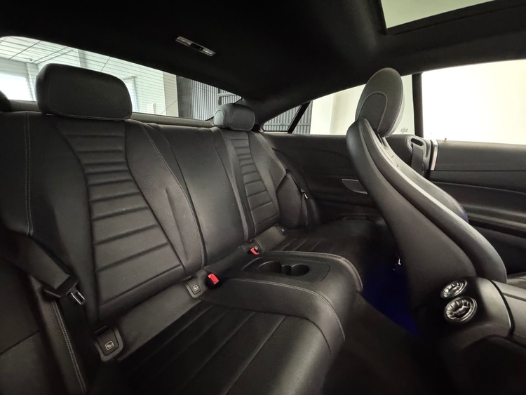 Mercedes Clase E AMG 220D foto 37