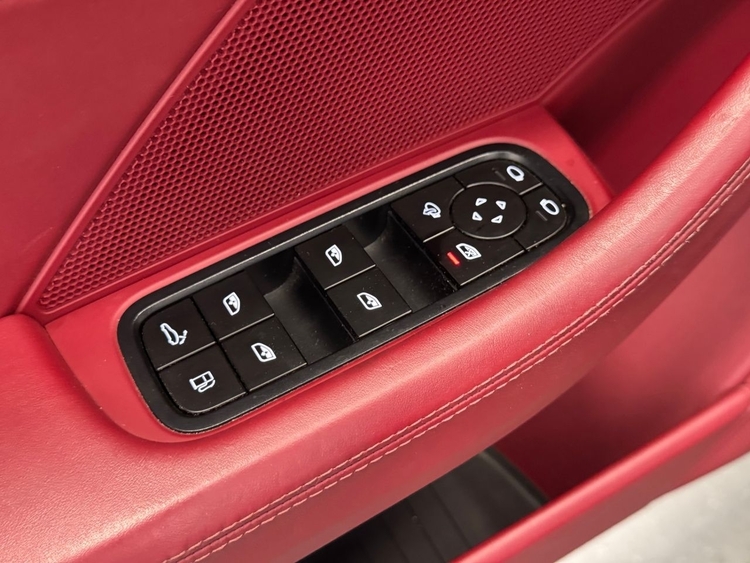 Porsche Panamera 4 E-HYBRID PLATINUM EDITION  foto 16