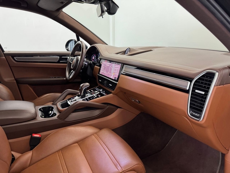 Porsche Cayenne E-HYBRID  foto 28