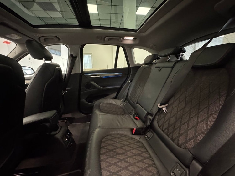 BMW X1 XLINE 25E foto 30