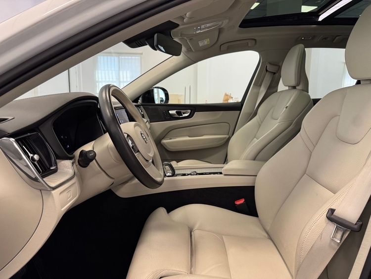 Volvo XC60 2.0 B4D ULTIMATE DARK AUTO foto 15
